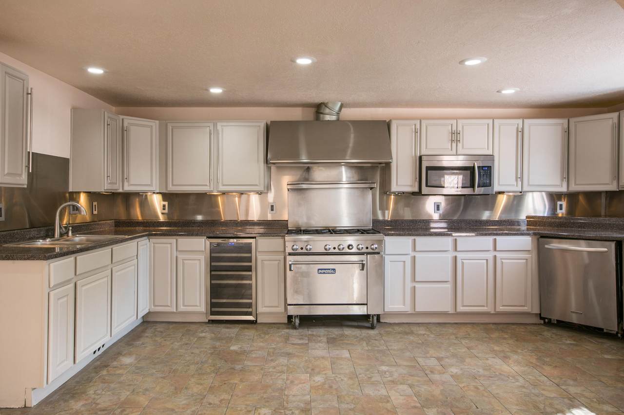 909 Aztec Road - Photo 1
