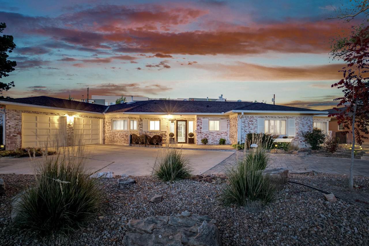1713 Chacoma Place - Photo 1
