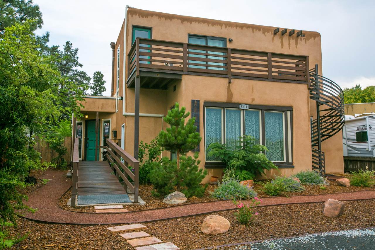 3214 Purdue Place - Photo 1
