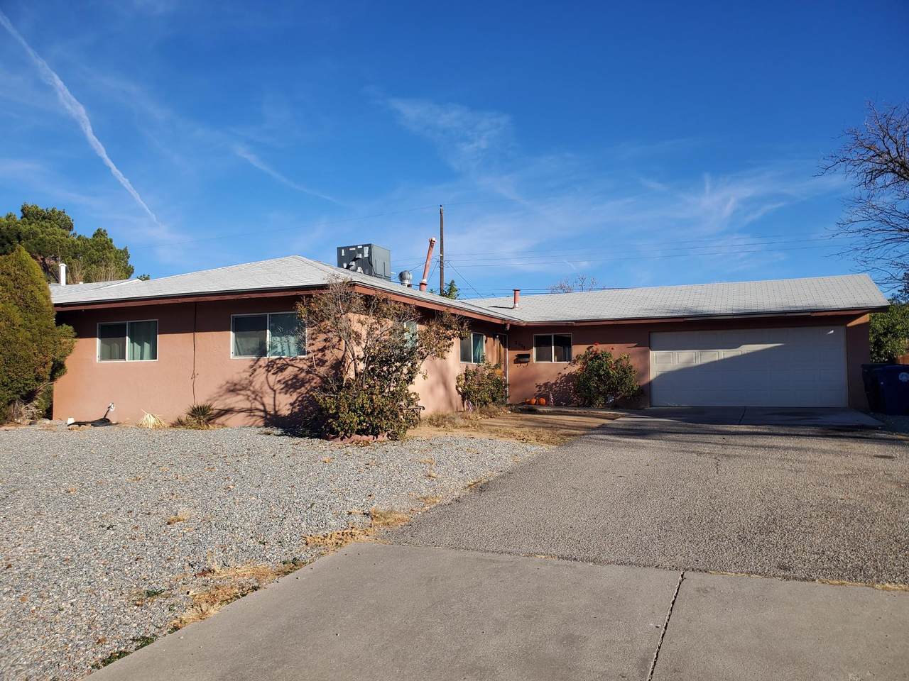 2908 Dakota Street - Photo 1