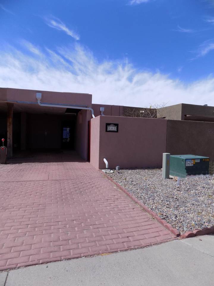 562 Aztec Road - Photo 1