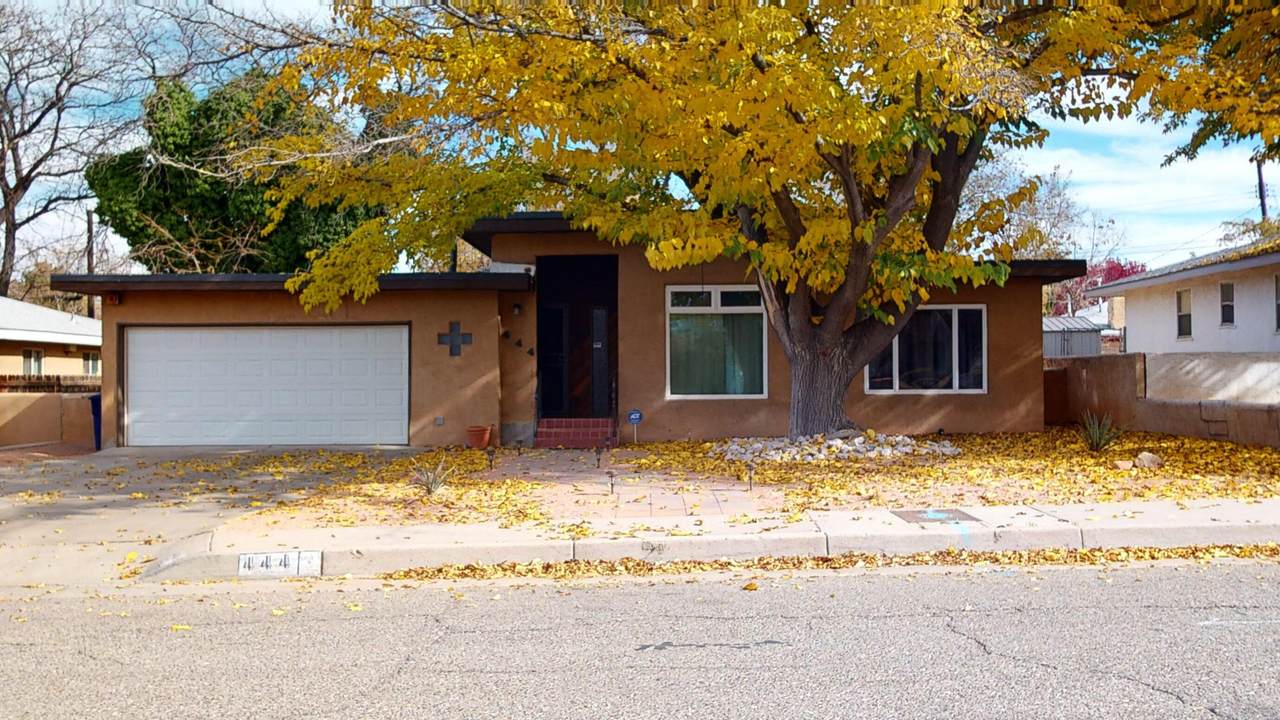 444 Sierra Drive - Photo 1