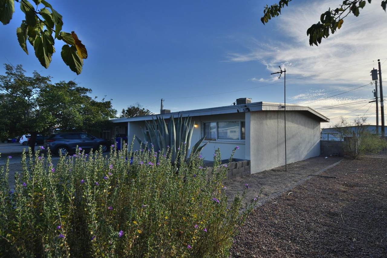 1550 Durazno Street - Photo 1