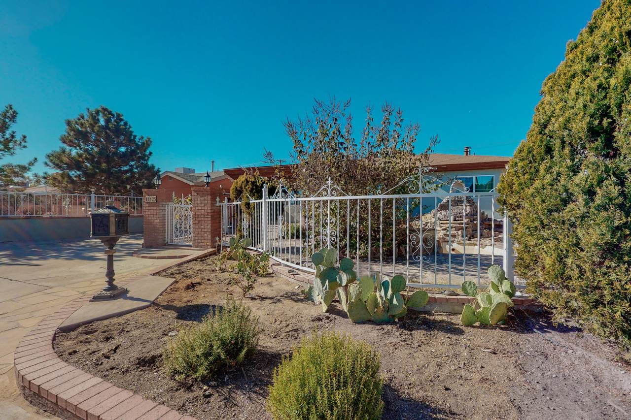 1125 Palisades Drive - Photo 1