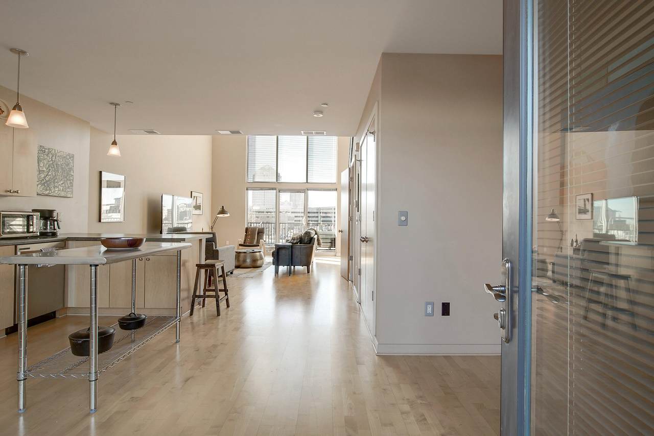 316 Broadway Boulevard - Photo 1