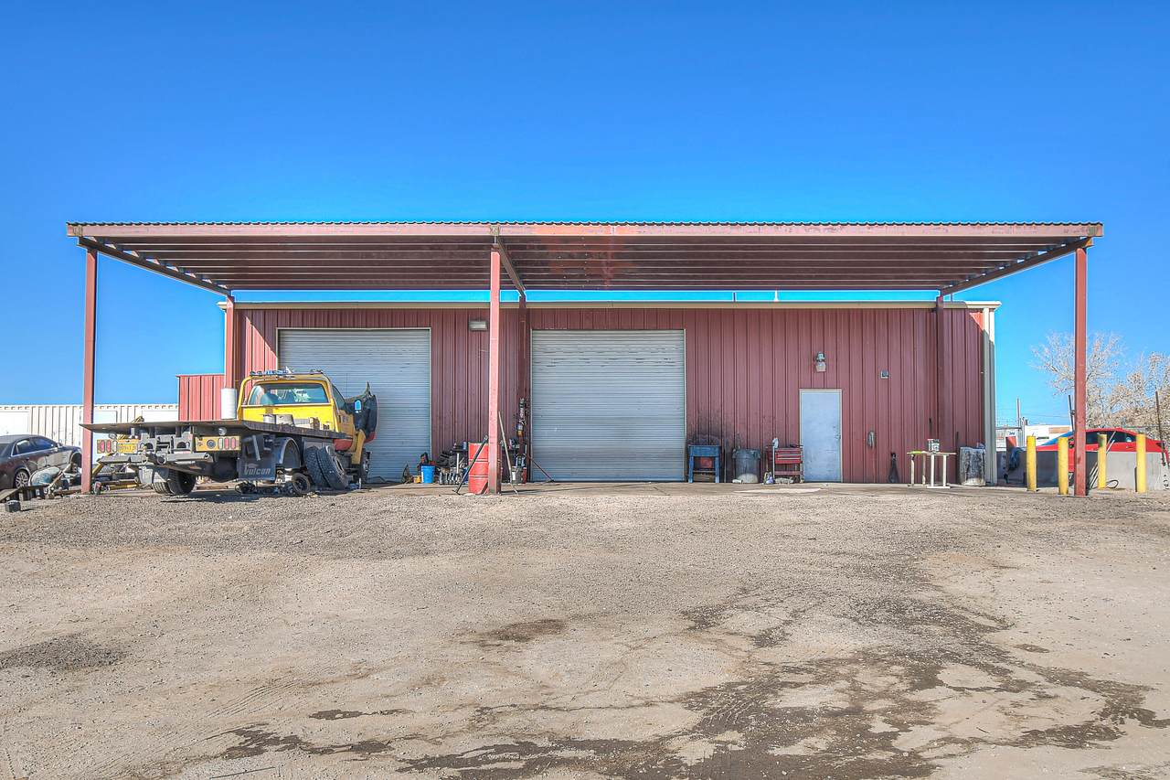 616 Coso Avenue - Photo 1
