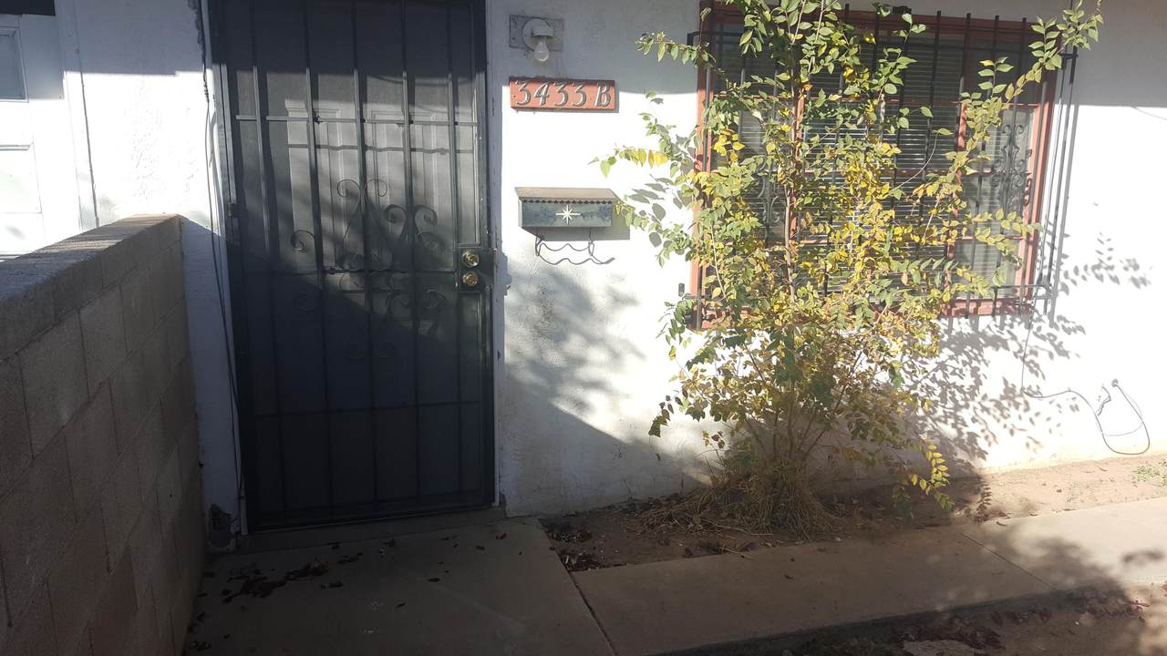 3433 Smith Avenue - Photo 1