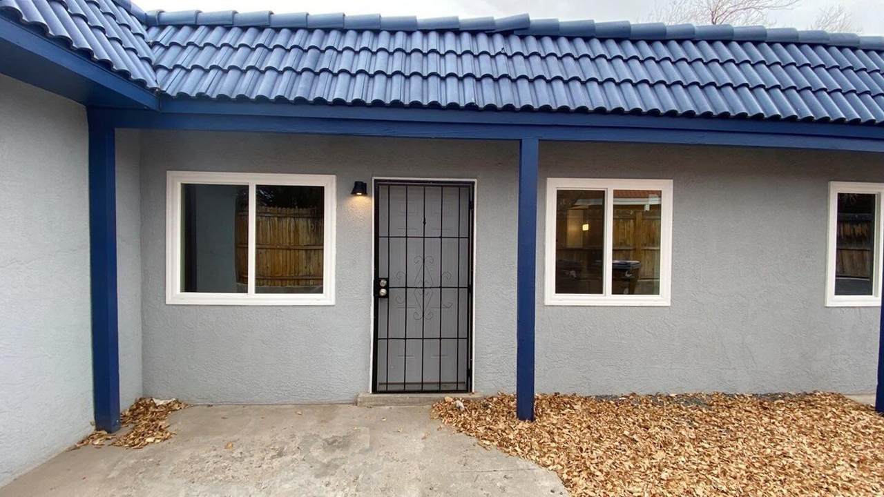 12120 Menaul Boulevard - Photo 1