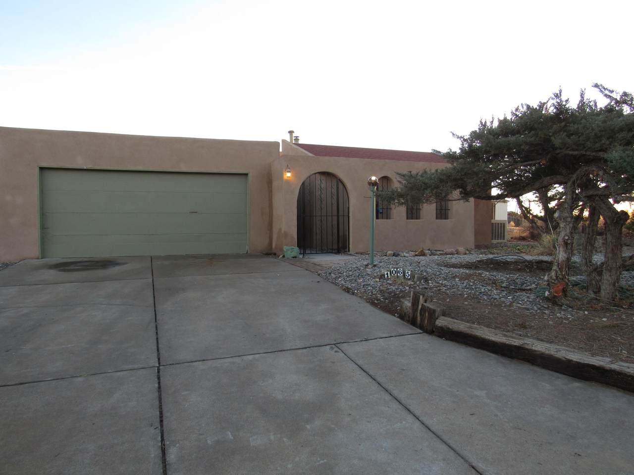 1065 Hood Road - Photo 1