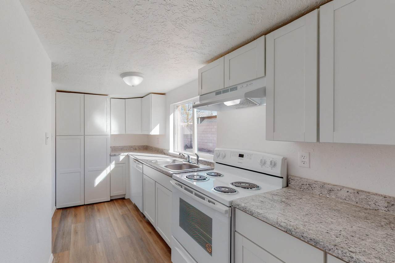 121 La Plata Road - Photo 1