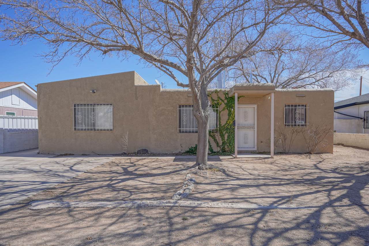 2708 Bel Air Drive - Photo 1
