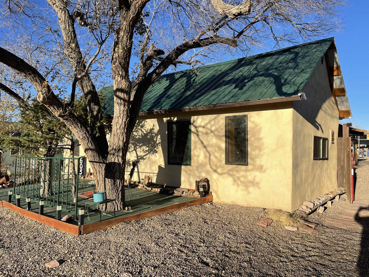 605 Elm Street - Photo 1