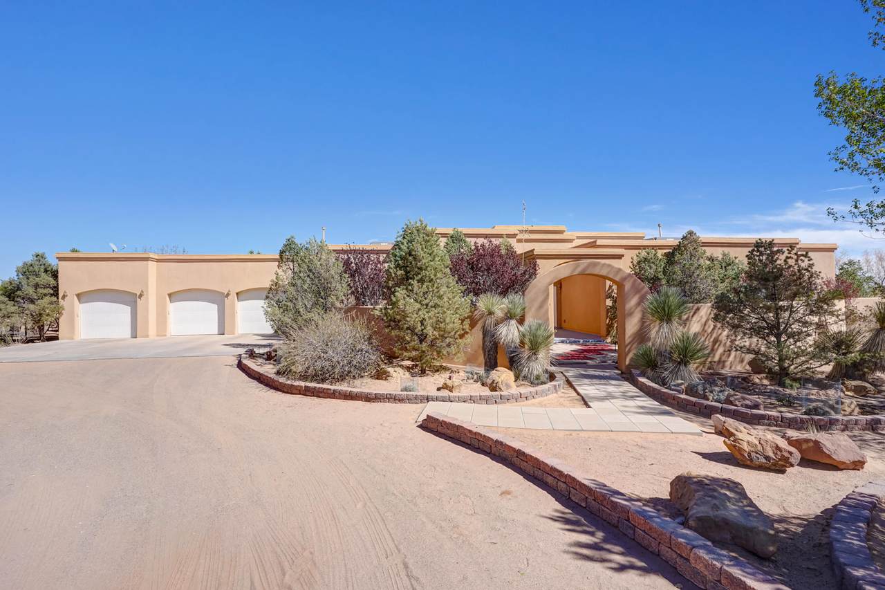 6206 Lupin Road - Photo 1