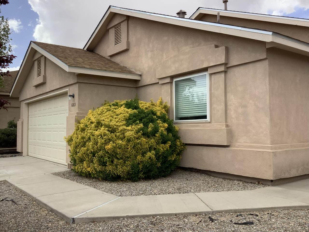 6015 Hemlock Avenue - Photo 1
