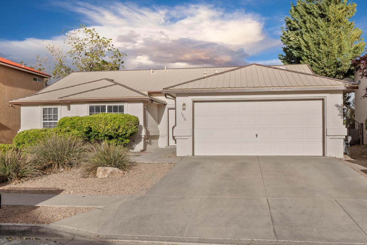 1316 Summerfield Place - Photo 1