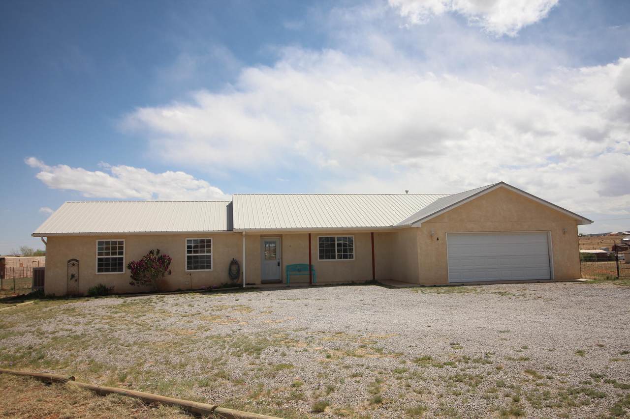 4 Lola Court - Photo 1