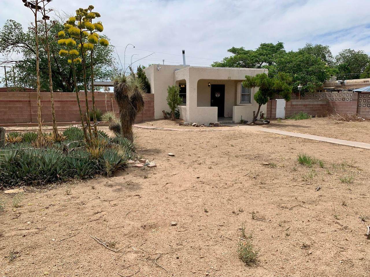 205 Texas Street - Photo 1