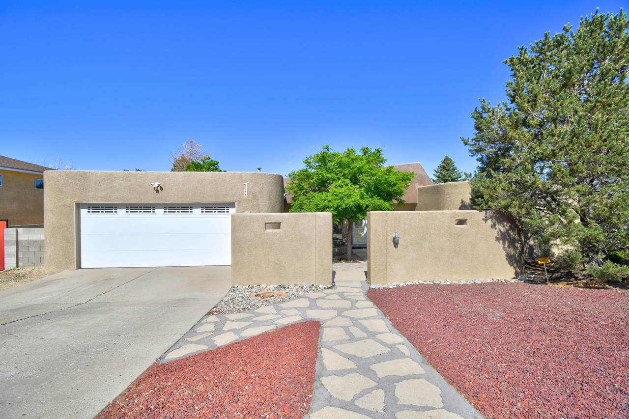 629 La Jolla Place - Photo 1