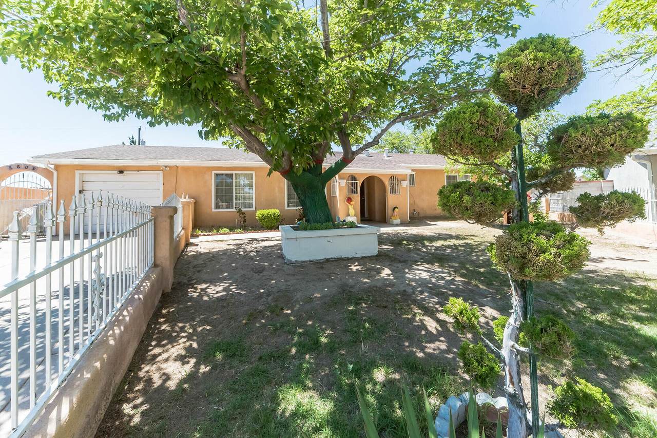 2609 Caitlin Court - Photo 1