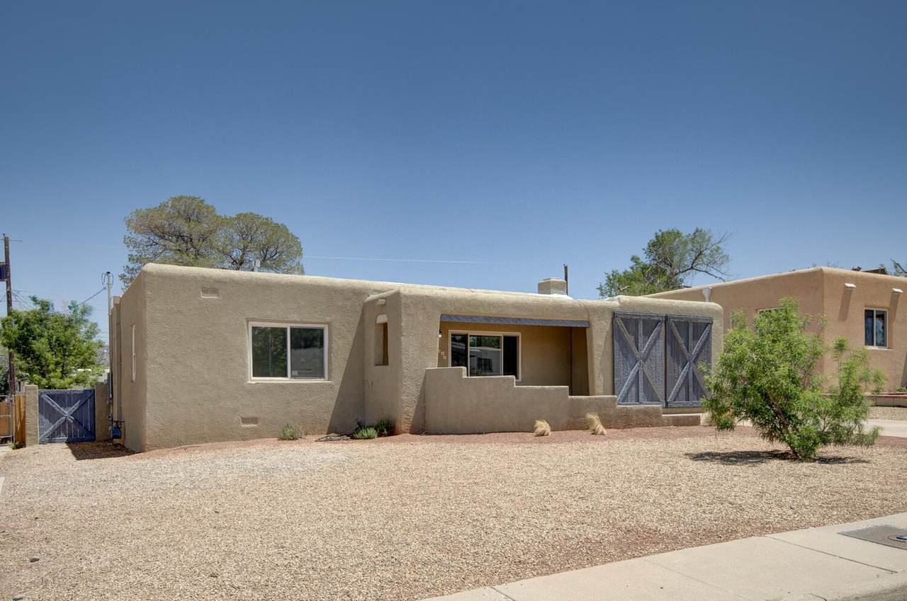 1416 Manzano Street - Photo 1