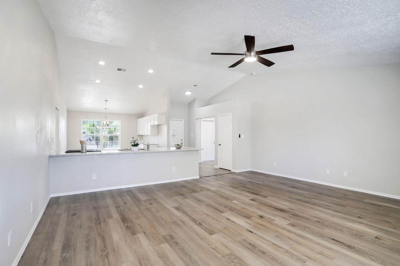 2042 Vista Hill North Loop - Photo 1