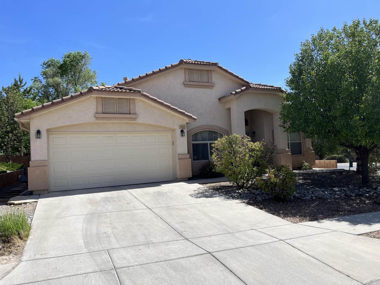 8800 Hampton Avenue - Photo 1