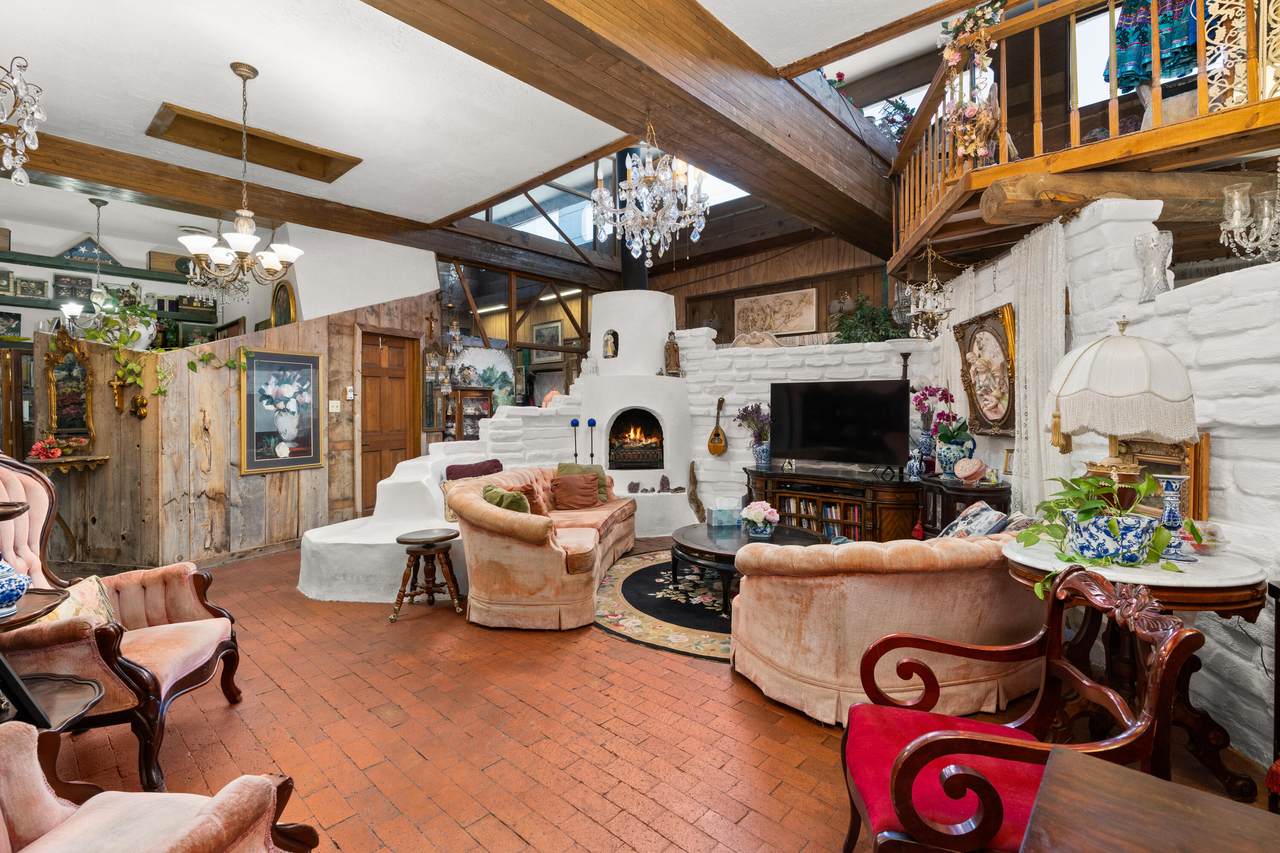465 Washington Street - Photo 1
