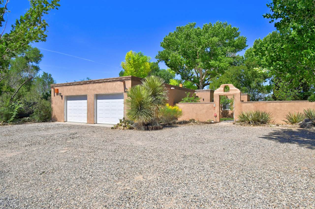 54 Molina Road - Photo 1