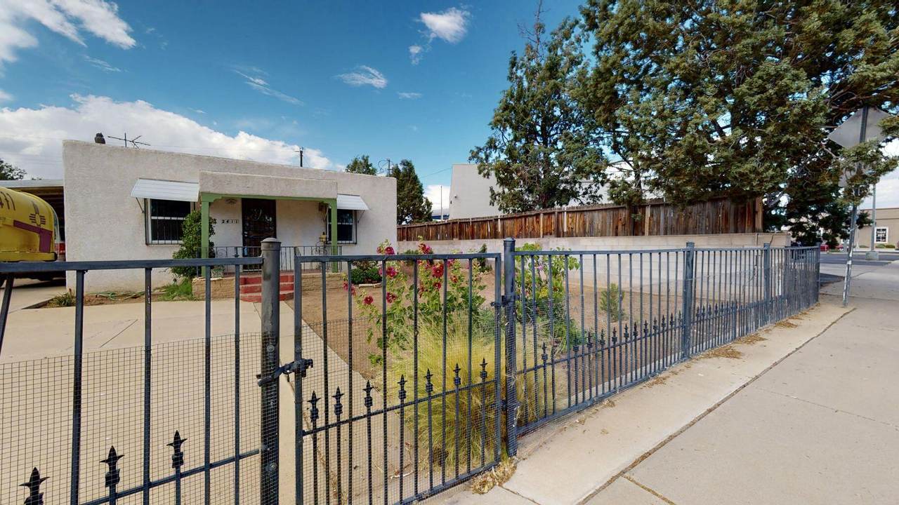 2411 Rose Avenue - Photo 1