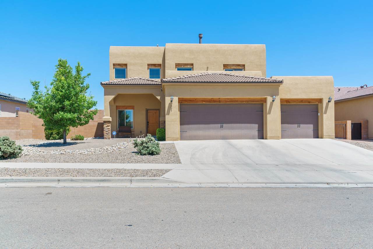 725 Tiwa Lane - Photo 1