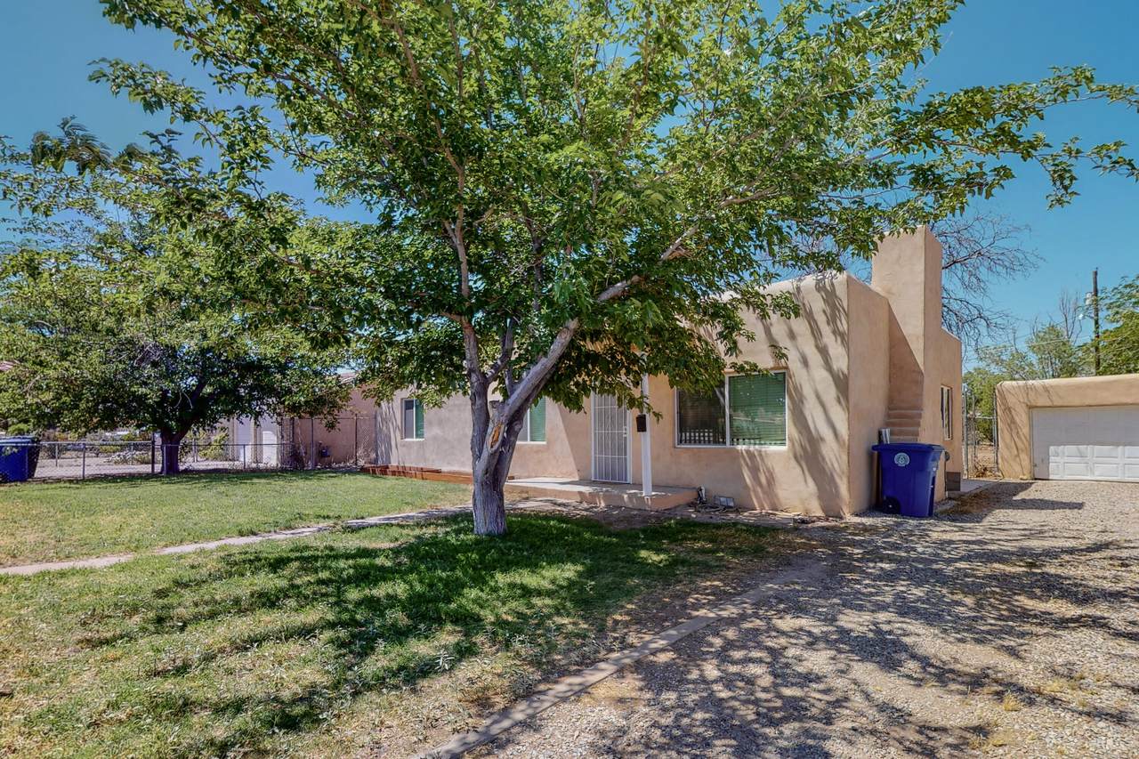 1029 La Poblana Road - Photo 1