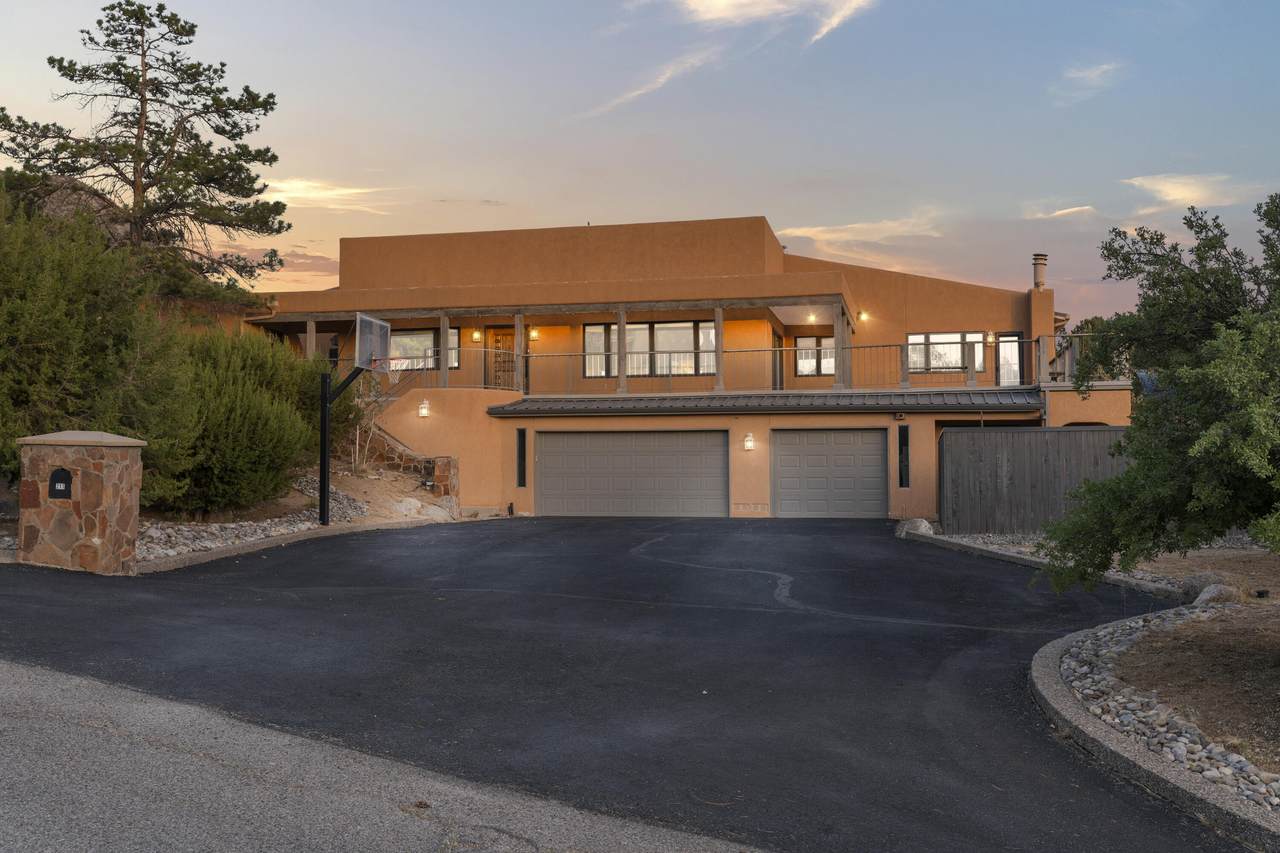 211 Spring Creek Place - Photo 1