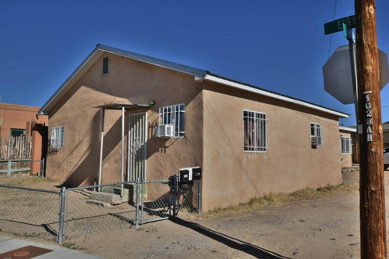 1112 Edith Boulevard - Photo 1