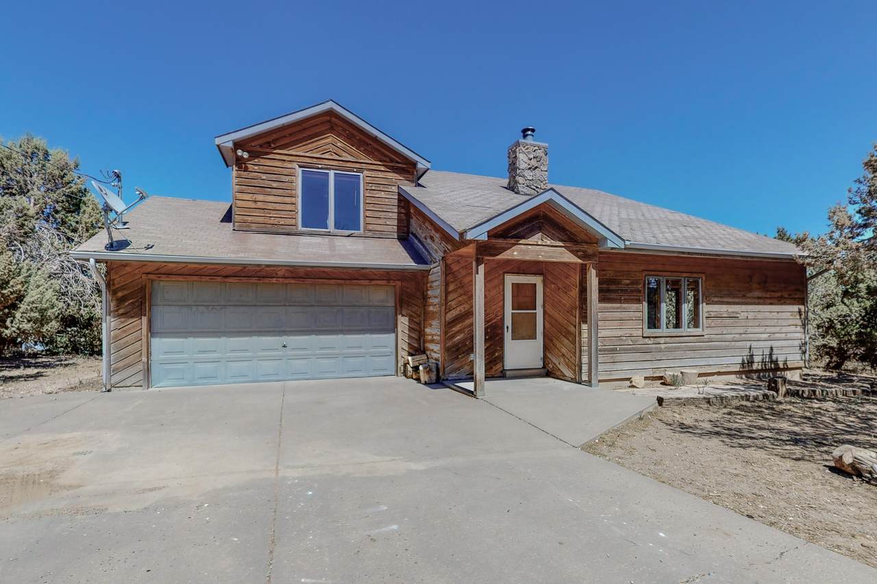27 Steeplechase Drive - Photo 1