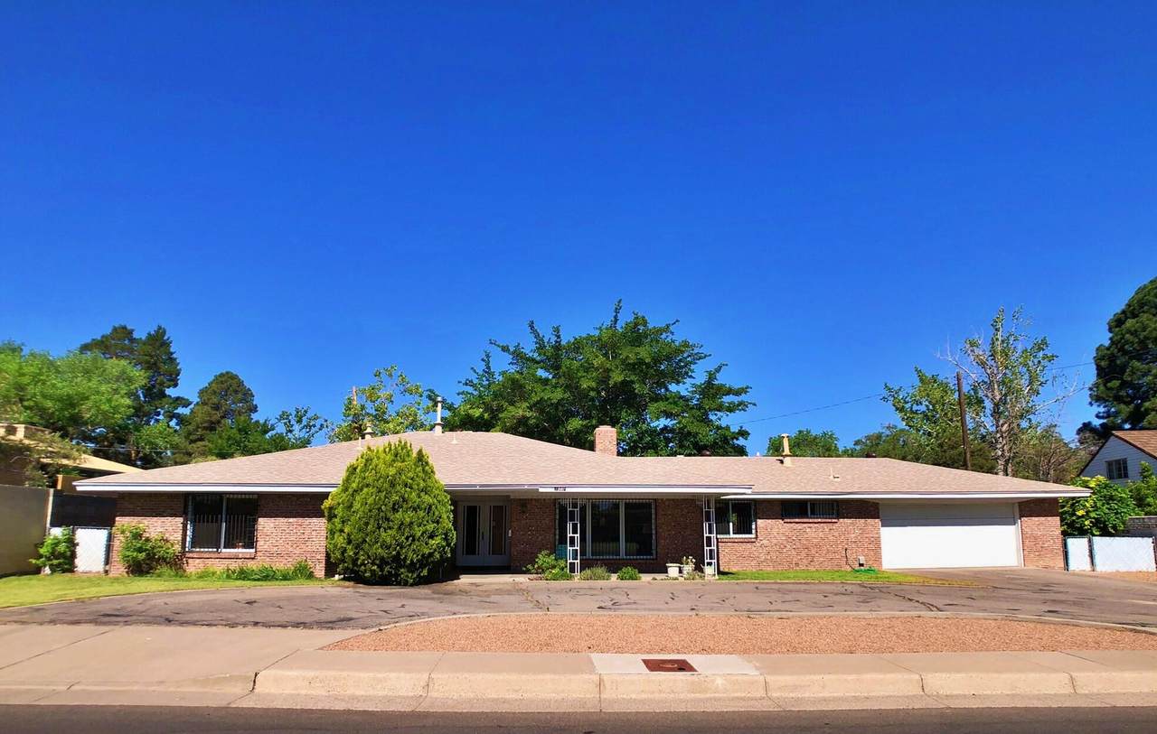 809 Valverde Drive - Photo 1