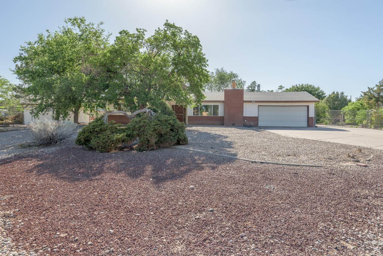 1105 Robin Road - Photo 1