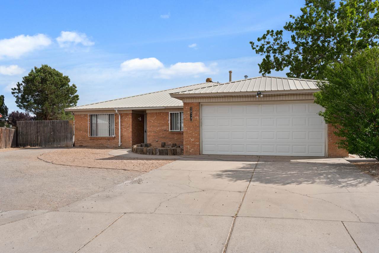 5412 Vista Valle Avenue - Photo 1