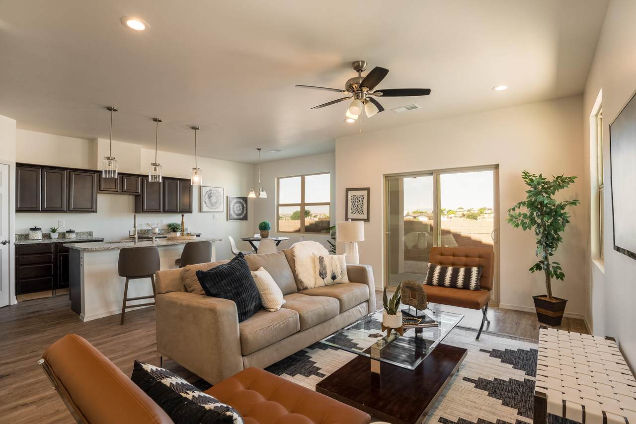 1089 Walsh Street - Photo 1