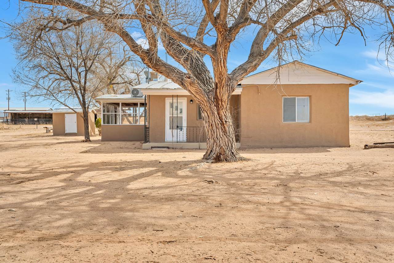 1647 Highway 304 - Photo 1