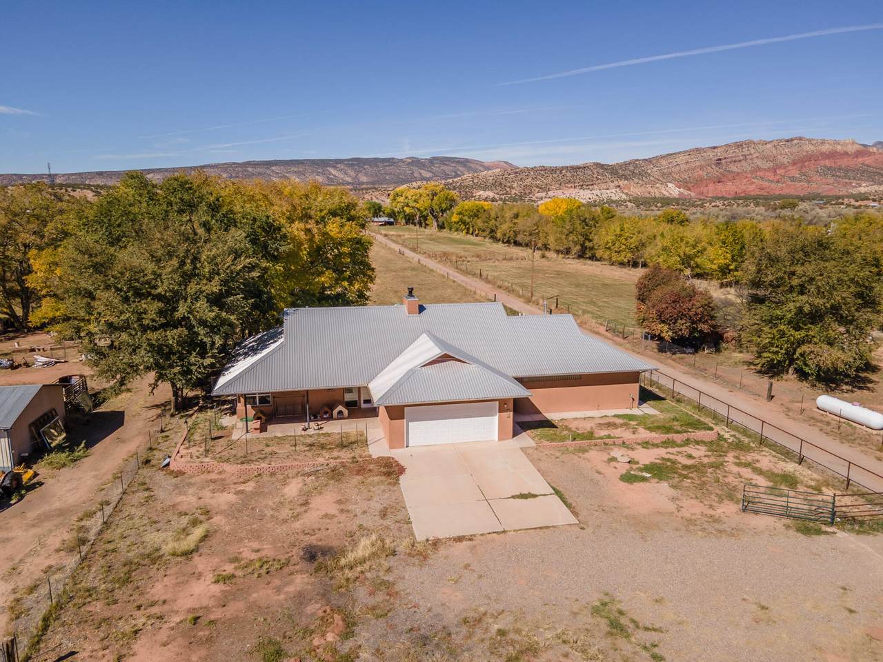 527 Highway Nm 4 - Photo 1