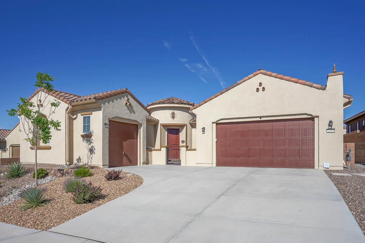 2319 Komatke Trail - Photo 1
