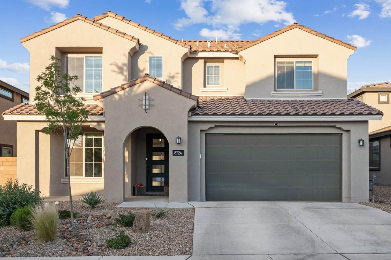 8724 La Pradera Way - Photo 1