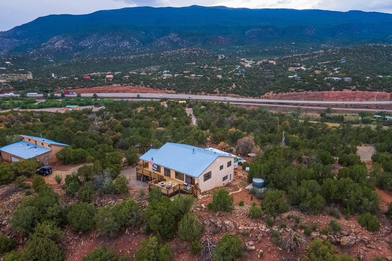 4 Rock Ridge Road - Photo 1
