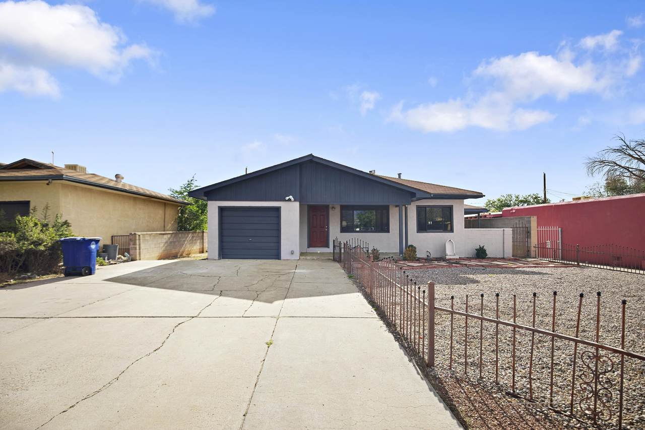 405 Mesilla Street - Photo 1