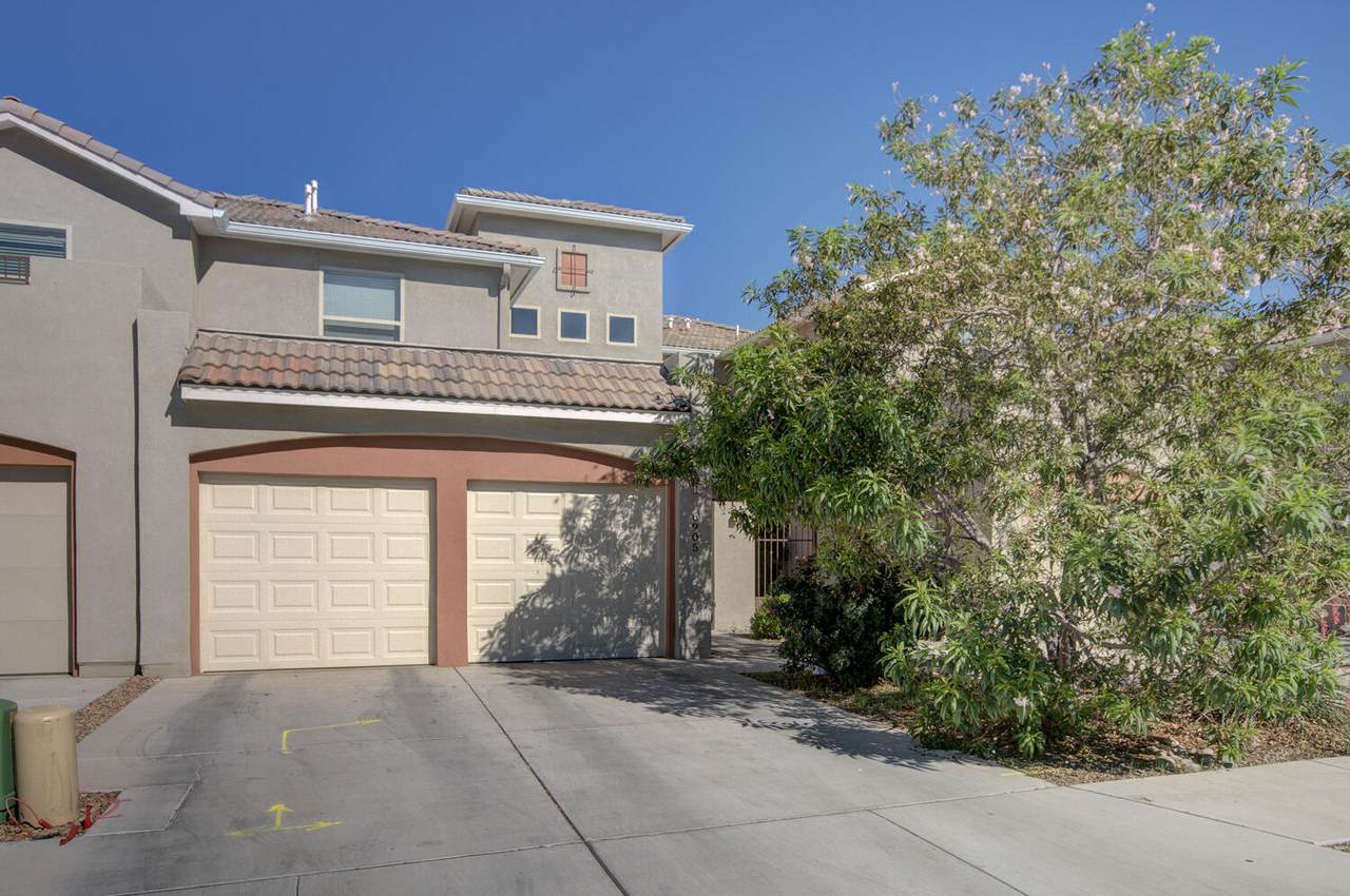 6905 Papaya Street - Photo 1