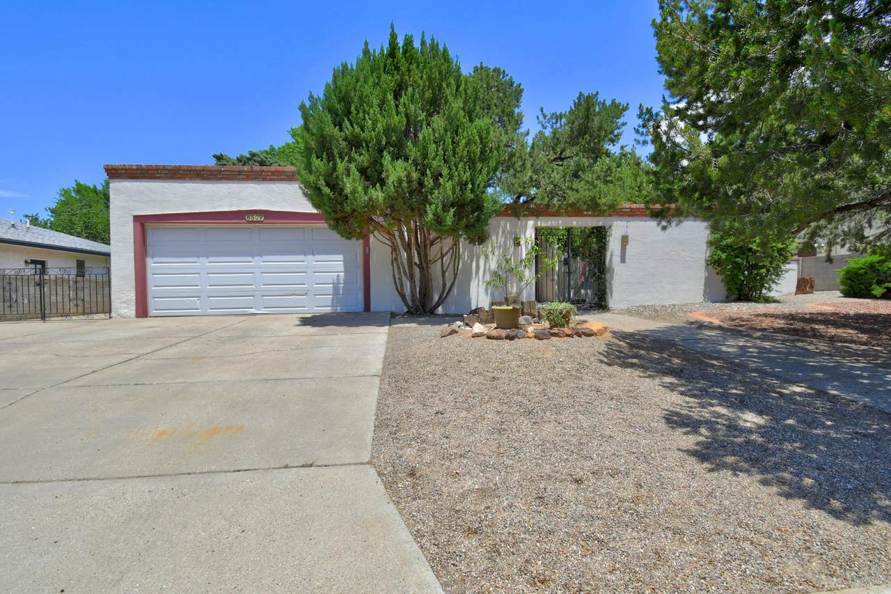 8509 Northridge Drive - Photo 1