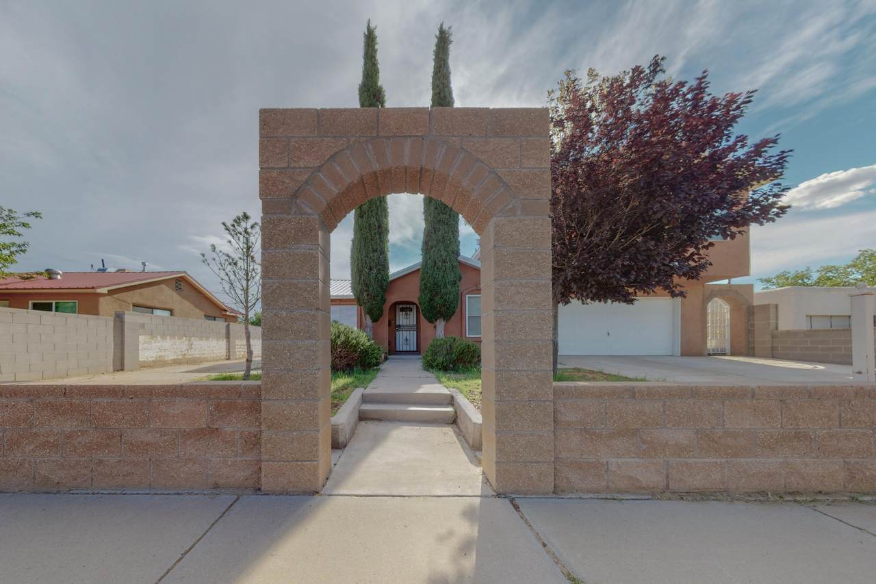 419 Dolores Drive - Photo 1