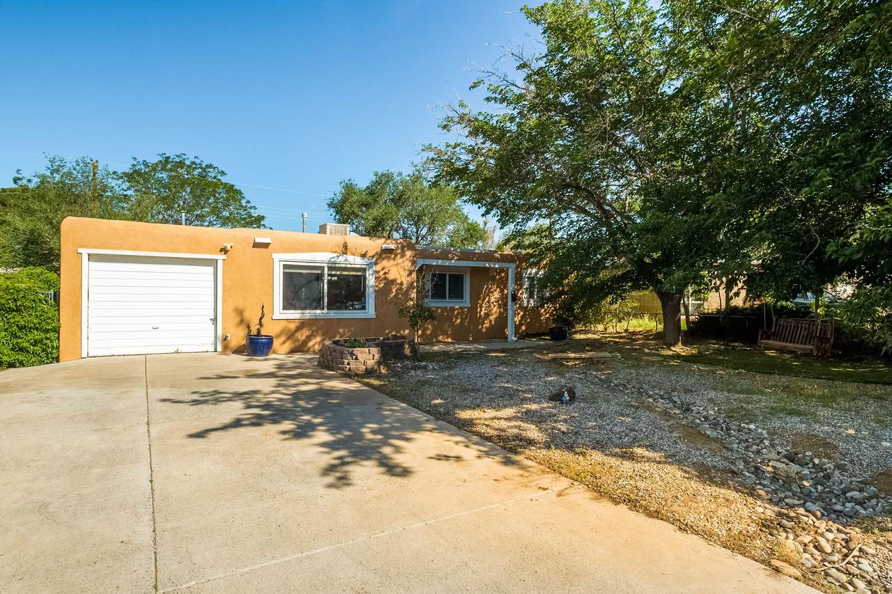 1131 Morris Street - Photo 1