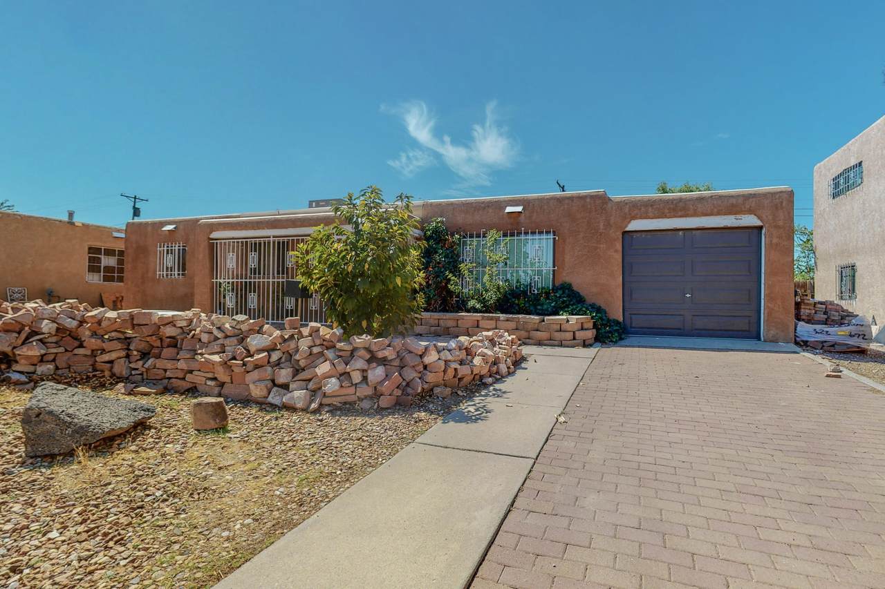 8114 Robin Avenue - Photo 1
