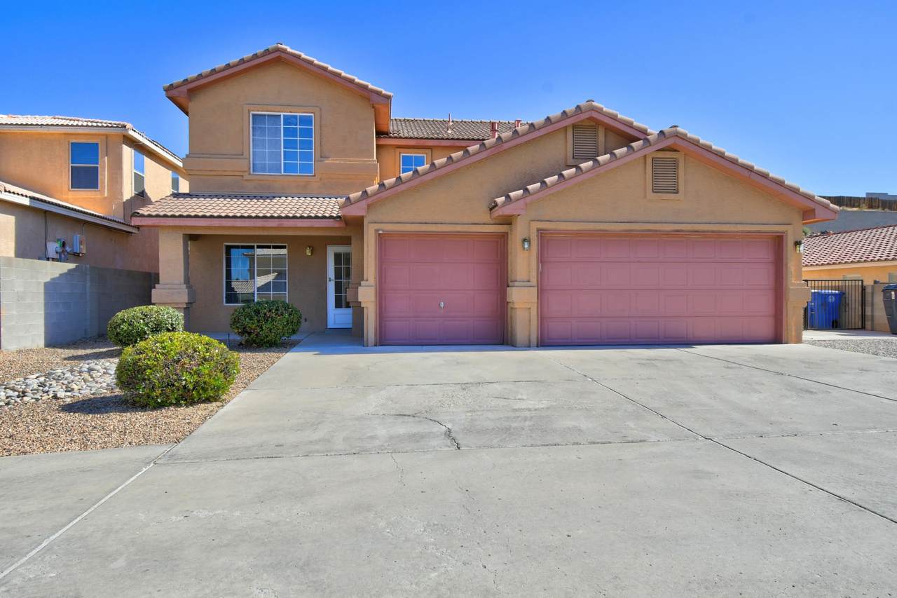 5201 Corsica Avenue - Photo 1
